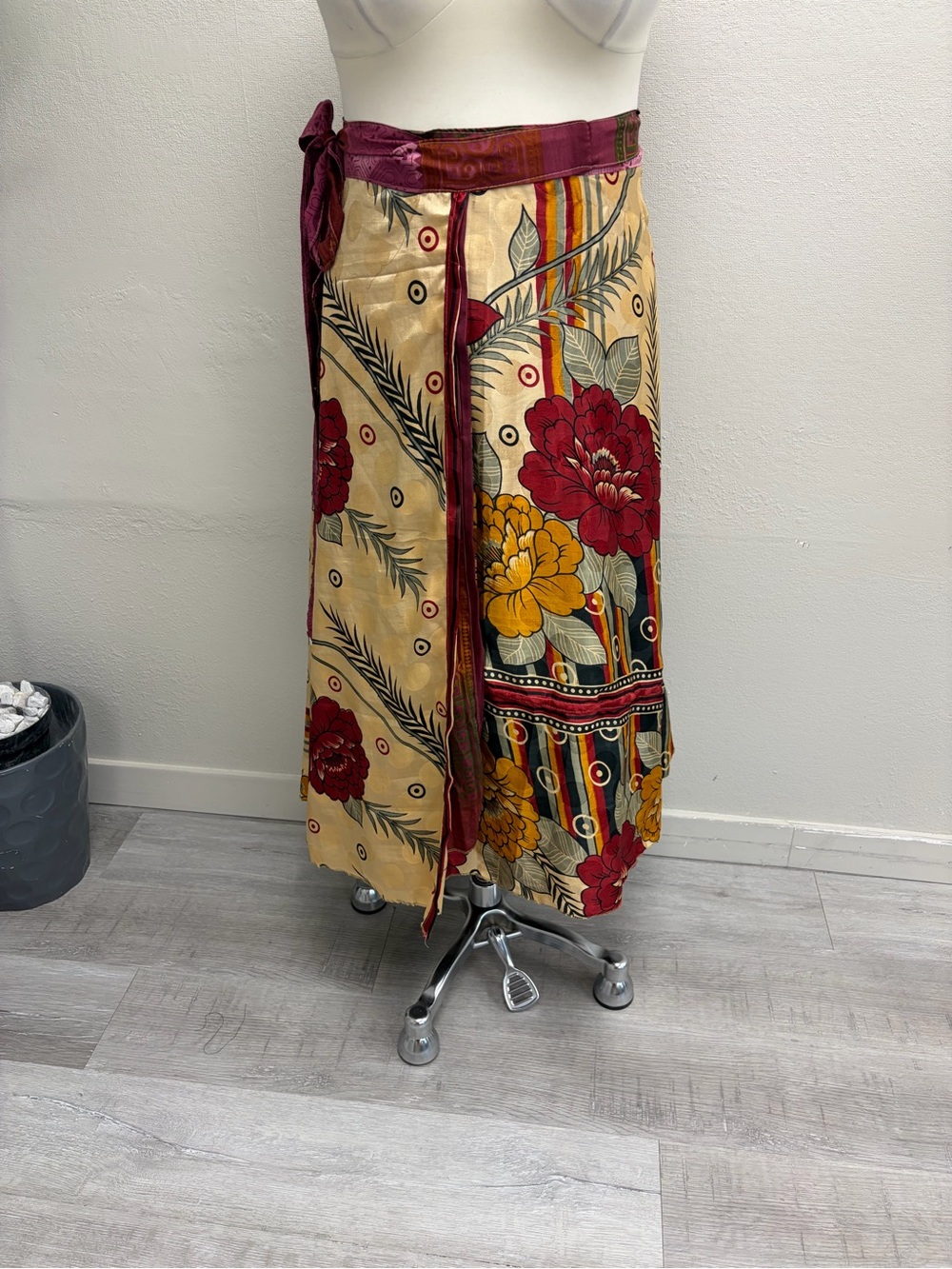 Darn Good Yarn GORGEOUS Tea Goddess Sari Wrap Skirt